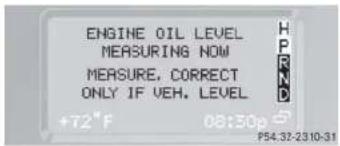Mercedes-Benz G-Class (2004) - Checking engine oil level with the control system - 1