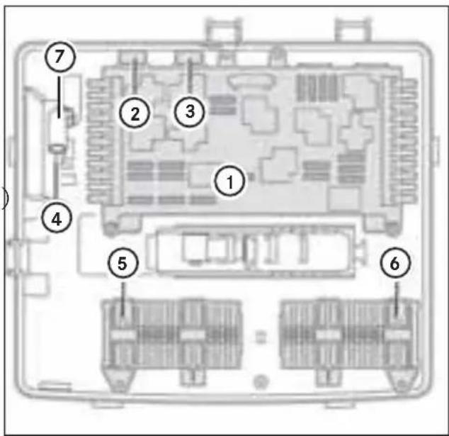 Mercedes-Benz V-Class (2011) - メインヒューズボックス - 1