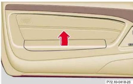 Mercedes-Benz SL-Class (2002) - Warning! - 1