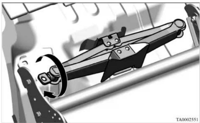 MITSUBISHI Endeavor (2010) - To store - 3