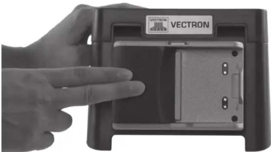 Vectron POS MobileXL - Akkus B40 in die MobileXL Lade- und Dockingstation einlegen und laden - 4