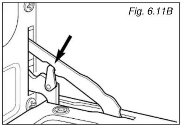 M-SYSTEM PRF-1060 - REMOVING THE OVEN DOOR - 2