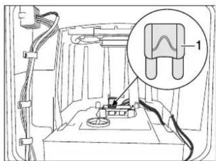 Dethleffs Motorhome (2013) - Sicherung der Thetford-Toilette (schwenkbare Toilette) - 2