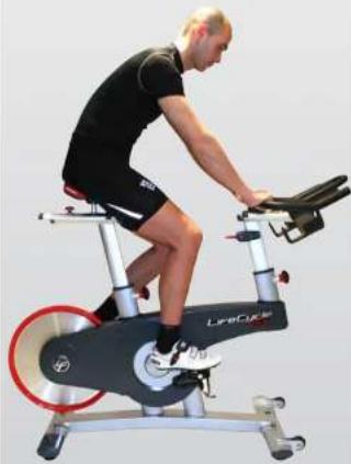 Life Fitness Lifecycle GX - SITZVERSTELLUNG NACH VORN UND HINTEN - 1