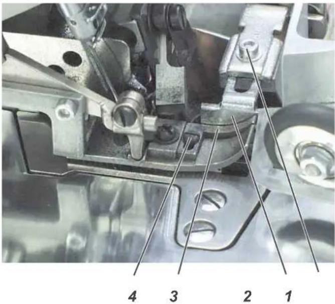 Dürkopp Adler 1225-5 - 3.2Nahtbreiteeinstellen - 1