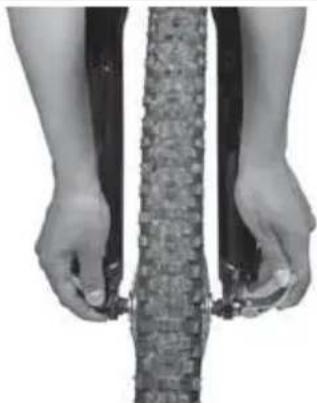 IDEAL Jump up - Installing a Quick Release Front Wheel - 4