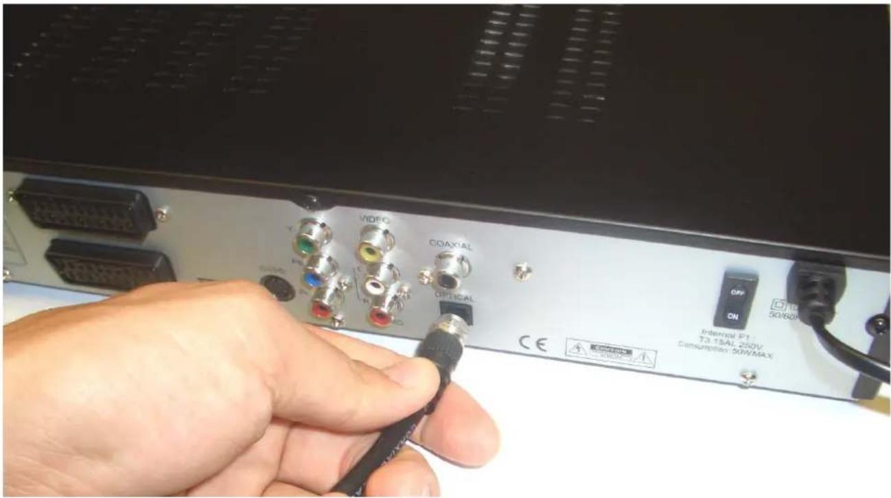 Comag PVR 2/100CI HD - Anschluss optischer Digitalausgang - 1