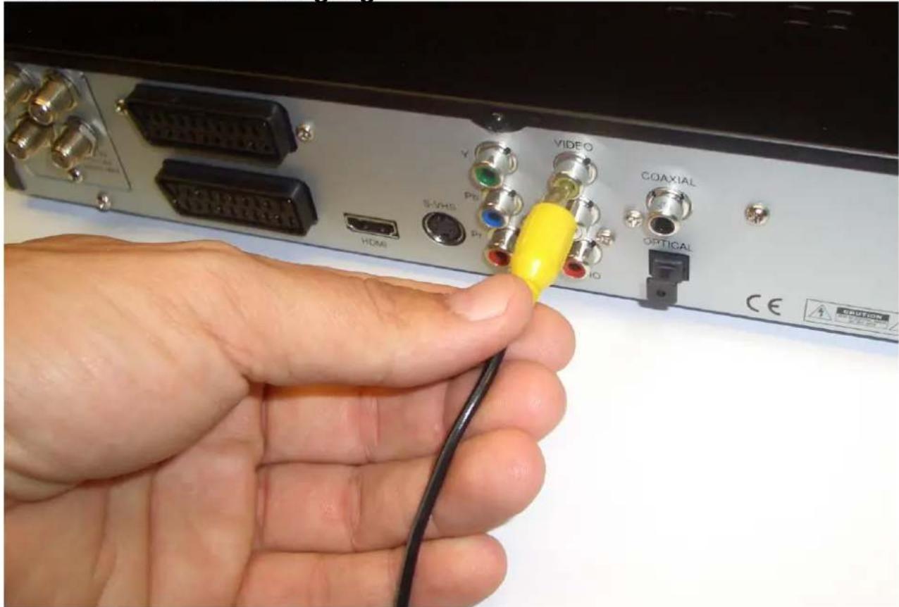 Comag PVR 2/100CI HD - Anschluss mit Video-Cinch-Kabel (CVBS) - 3