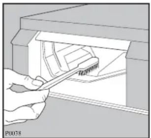 Zanussi-Electrolux ZWF 1420 W - Cleaning the drawer recess - 1