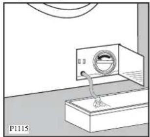 Zanussi-Electrolux ZWF 1220 W - Cleaning the pump - 2