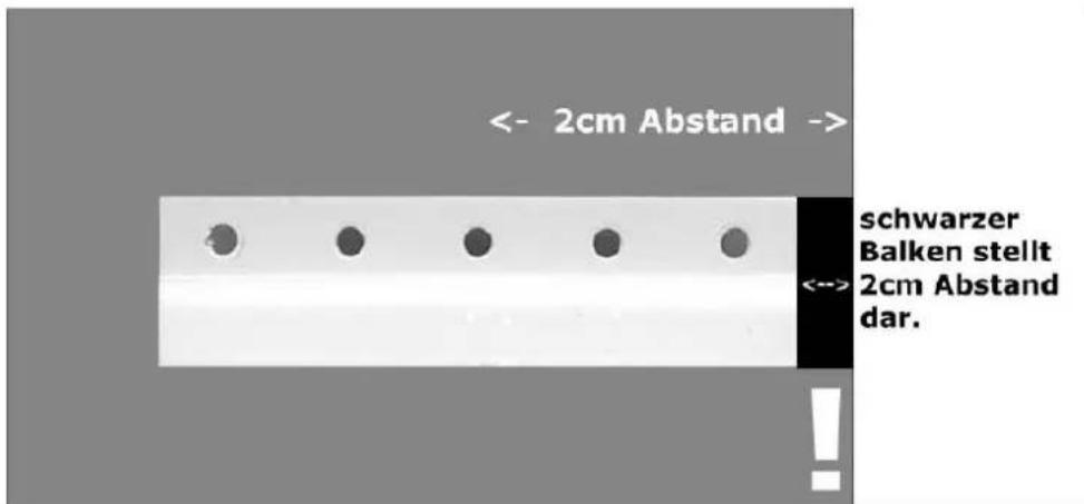 << 2cm Abstand -> schwarzer Balken stellt 2cm Abstand dar. <-->