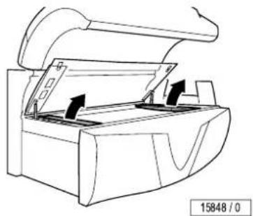 Soltron XL-80 Fresh Peppermint - Lift up the acrylic panel and remove the partition - 1