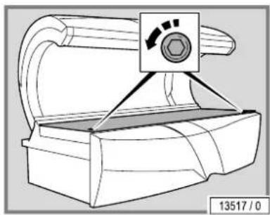 Soltron S-50 - AROMA-Behälter wechseln - 1