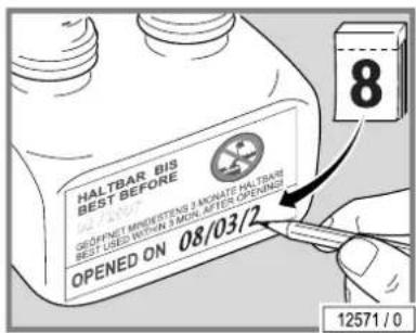 Soltron S-50 - AROMA-Behälter wechseln - 3