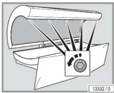 Soltron XXS-30 - Cleaning or replacing interior lighting - 1