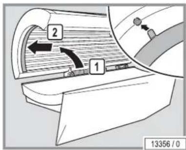 Soltron XXS-30 - Cleaning or replacing interior lighting - 4