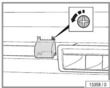 Soltron XXS-25 - Cleaning or replacing interior lighting - 3