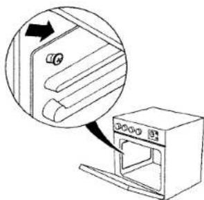 Diplomat Select 910 - Fitting the Shelf Runners - 1