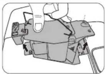 BENQ TH680 - Replacing the lamp - 7