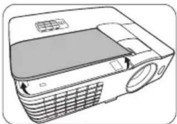 BENQ TH680 - Replacing the lamp - 4