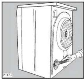John Lewis JLTDC 06 - Cleaning the air intake grill - 1
