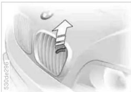 BMW X5 4.4i (2005) - Unlocking - 1