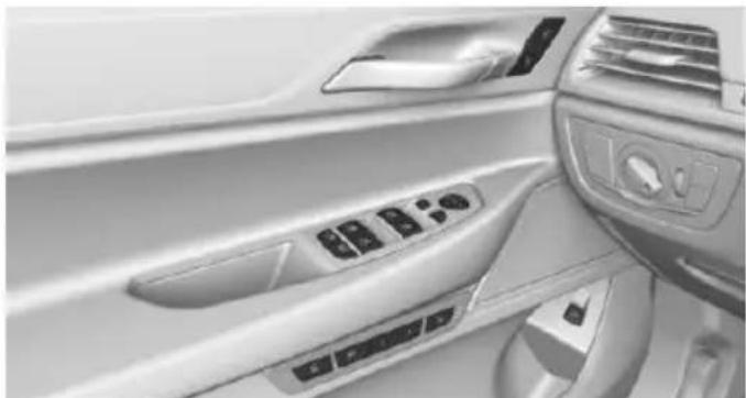 BMW 750Li xDrive (2015) - Front - 1