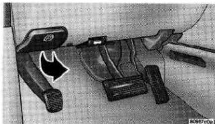 Chrysler Voyager (2001) - HINWEIS: - 1