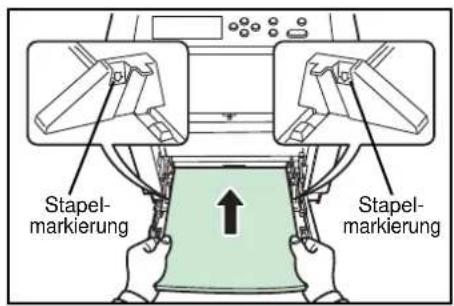 Utax P-C6030DN - Papier in die Universalzufuhr einlegen - 5