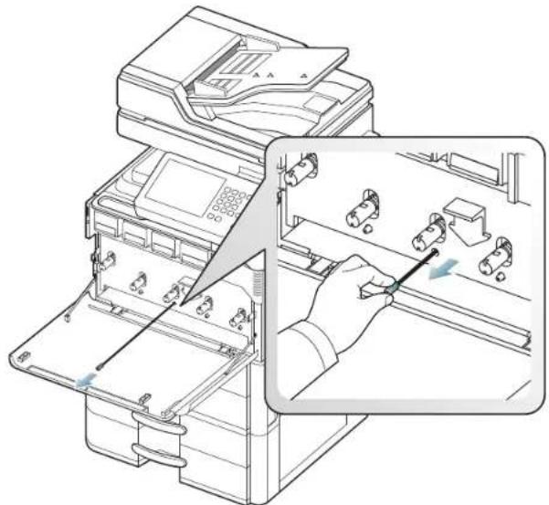 SAMSUNG MultiXpress 8240NA - Reinigen des Papierstaubstabs und der Charger der Bildeinheiten - 11