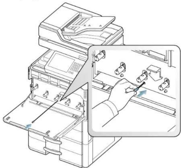 SAMSUNG MultiXpress 8240NA - Reinigen des Papierstaubstabs und der Charger der Bildeinheiten - 12
