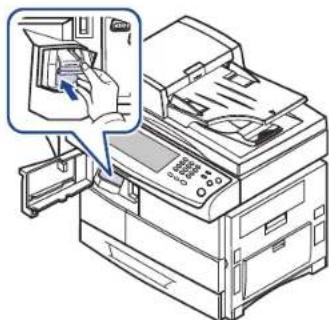 SAMSUNG MultiXpress 6555N - Ersetzen des Hefters - 5