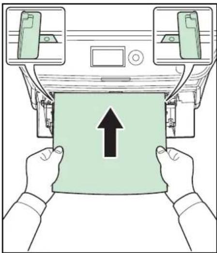 Triumph-Adler P-3025 MFP - Papier in die Universalzufuhr einlegen - 5