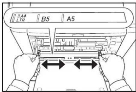 Triumph-Adler DC 6240L - Papier in die Universalzufuhr einlegen - 3