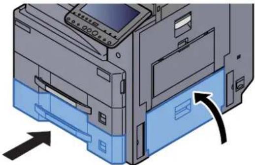 Triumph-Adler 3061i - Kassette 2 wieder zurückschieben und rechte Abdeckung 2 schließen. - 1