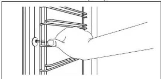 AEG BSK77422YM - Entfernen von Einhängegittern - 1