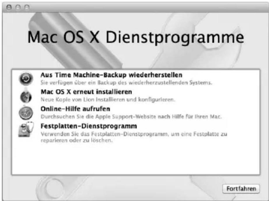 Mac OS X Dienstprogramme Aus Time Machine-Backup wiederherstellen Sie verfügen über ein Backup des wiederherzustellenden Systems. Mac OS X erneut installieren Neue Kopie von Lion Installieren und konfigurieren. Online-Hilfe aufrufen Durchsuchen Sie die Apple Support-Website nach Hilfe für Ihren Mac. Festplatten-Dienstprogramm Verwenden Sie das Festplatten-Dienstprogramm, um eine Festplatte zu reparieren oder zu löschen. Fortfahren