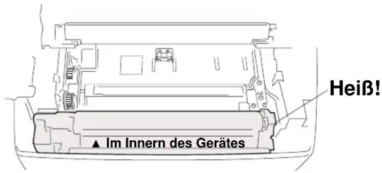 Heiß! ▲ Im Innern des Gerätes