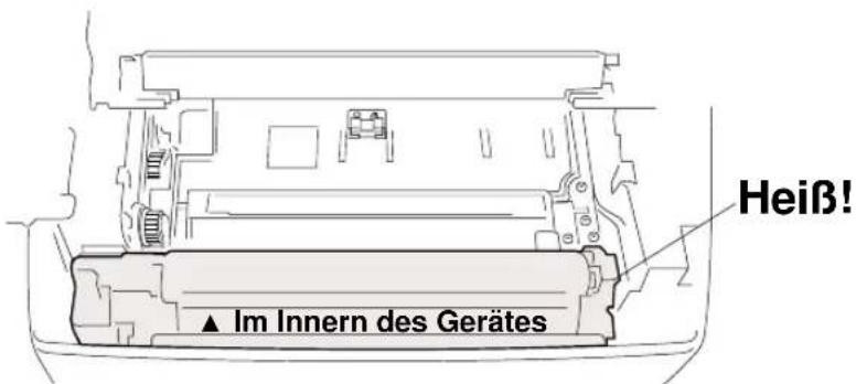 Heiß! ▲ Im Innern des Gerätes