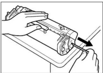 CANON FAX-L240 - Installieren der Tonerpatrone - 9