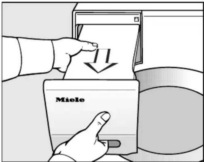 MIELE TMV 843 WP - Kondenswasserbehälter leeren - 1
