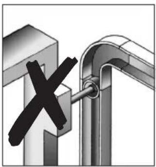 Pure mechanical diagram showing a cross symbol on a pipe joint (no text or labels)