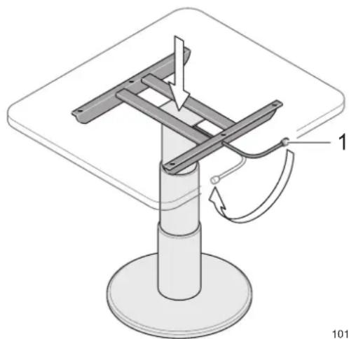 Adria Aviva 350 (2012) - Lowering the telescopic table - 1