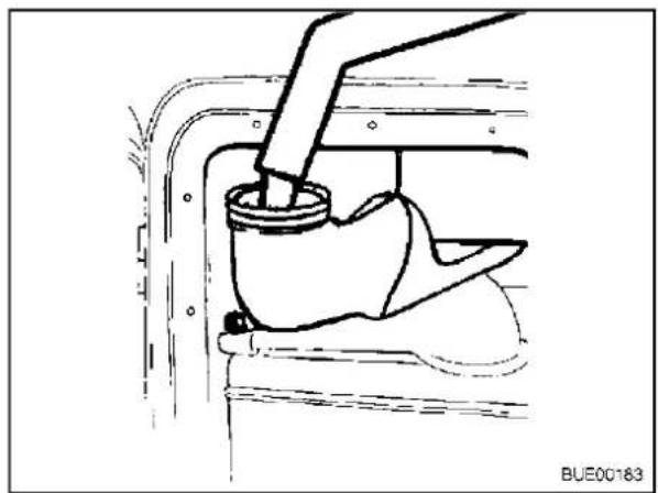 Bürstner Trecento (2006) - Bei Toilette mit Wassertank zusätzlich: - 2