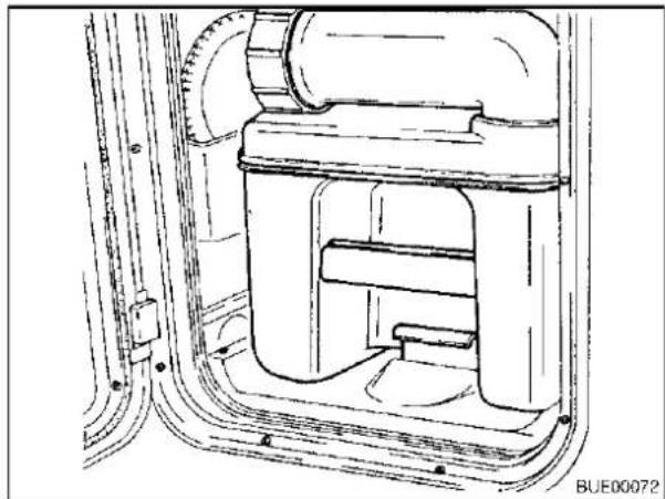 Bürstner Flipper (2005) - Toilette vorbereiten: - 8