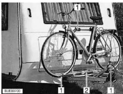 Bürstner Averso (2008) - Fahrradträger am Bug - 1