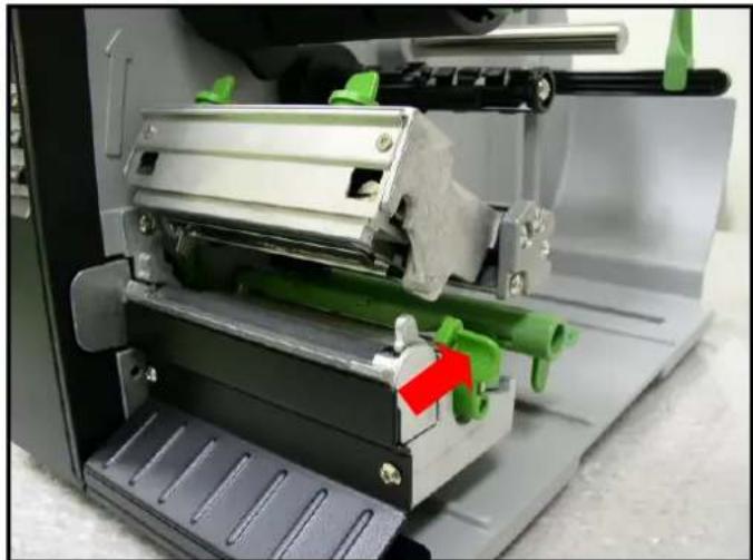 Kroy K4730 - Loading Roll Labels - 1