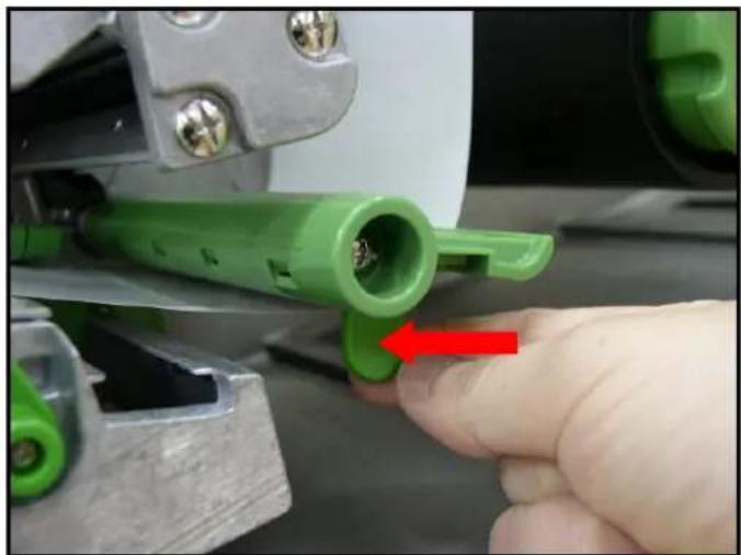 Kroy K4730 - Loading Roll Labels - 6