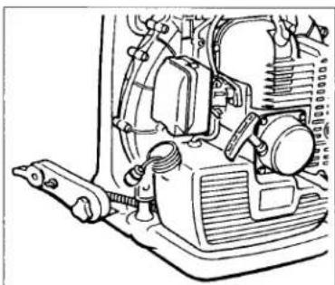 Tanaka THB-2500 - Cleaning the air filter - 2