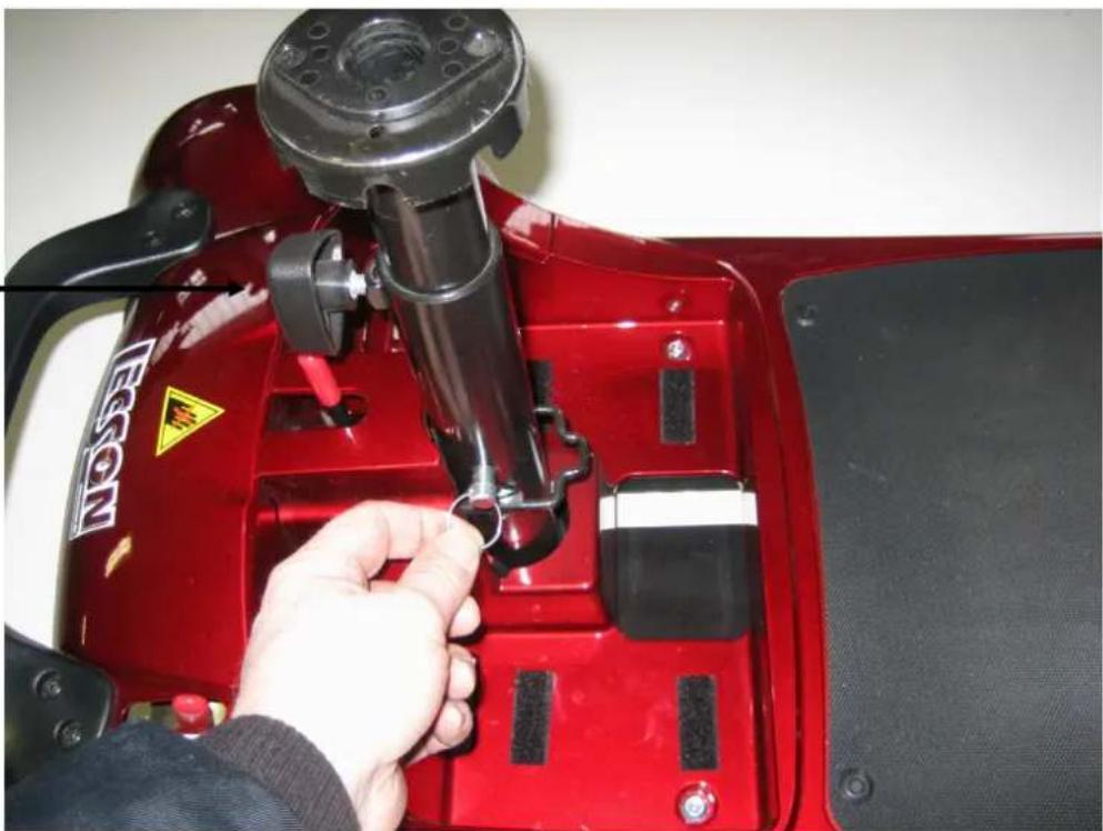 Lecson HS-300E - B.5 Entfernen des Sitzes vom Chassis - 1